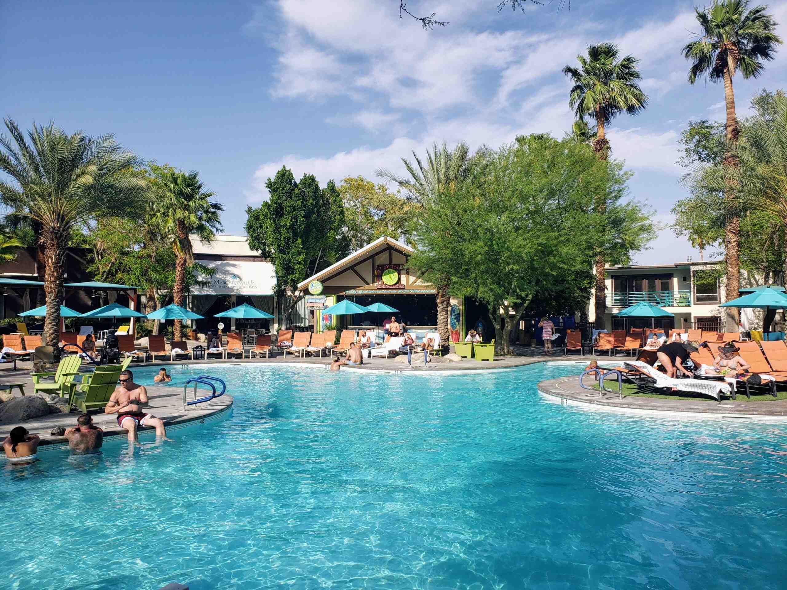 What major city is closest to Palm Springs?