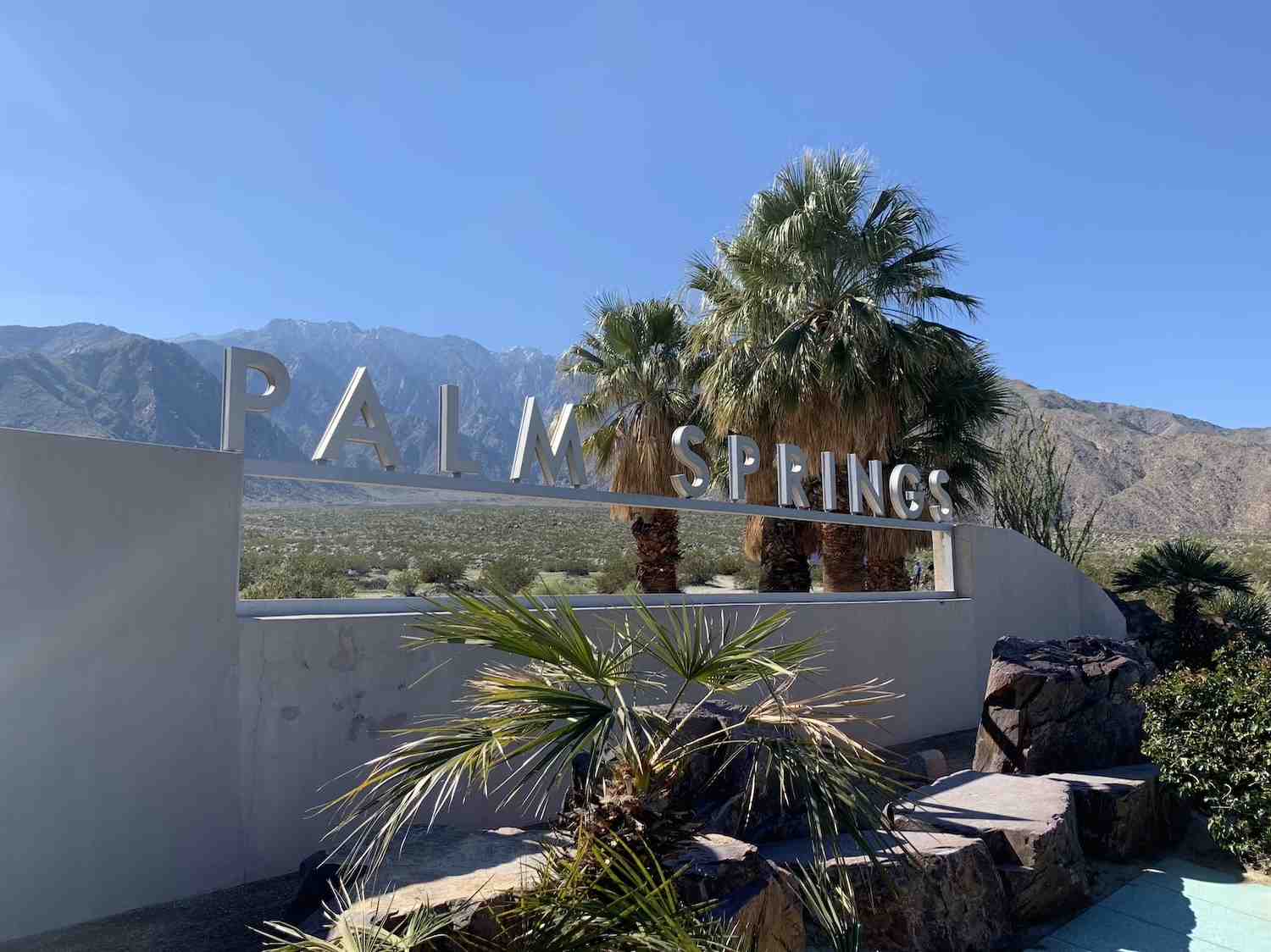 Why is the crime rate so high in Palm Springs?